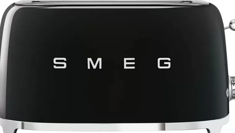 Smeg Tsf02Bleu 4-Viipaleen Leivanpaahdin Musta Best